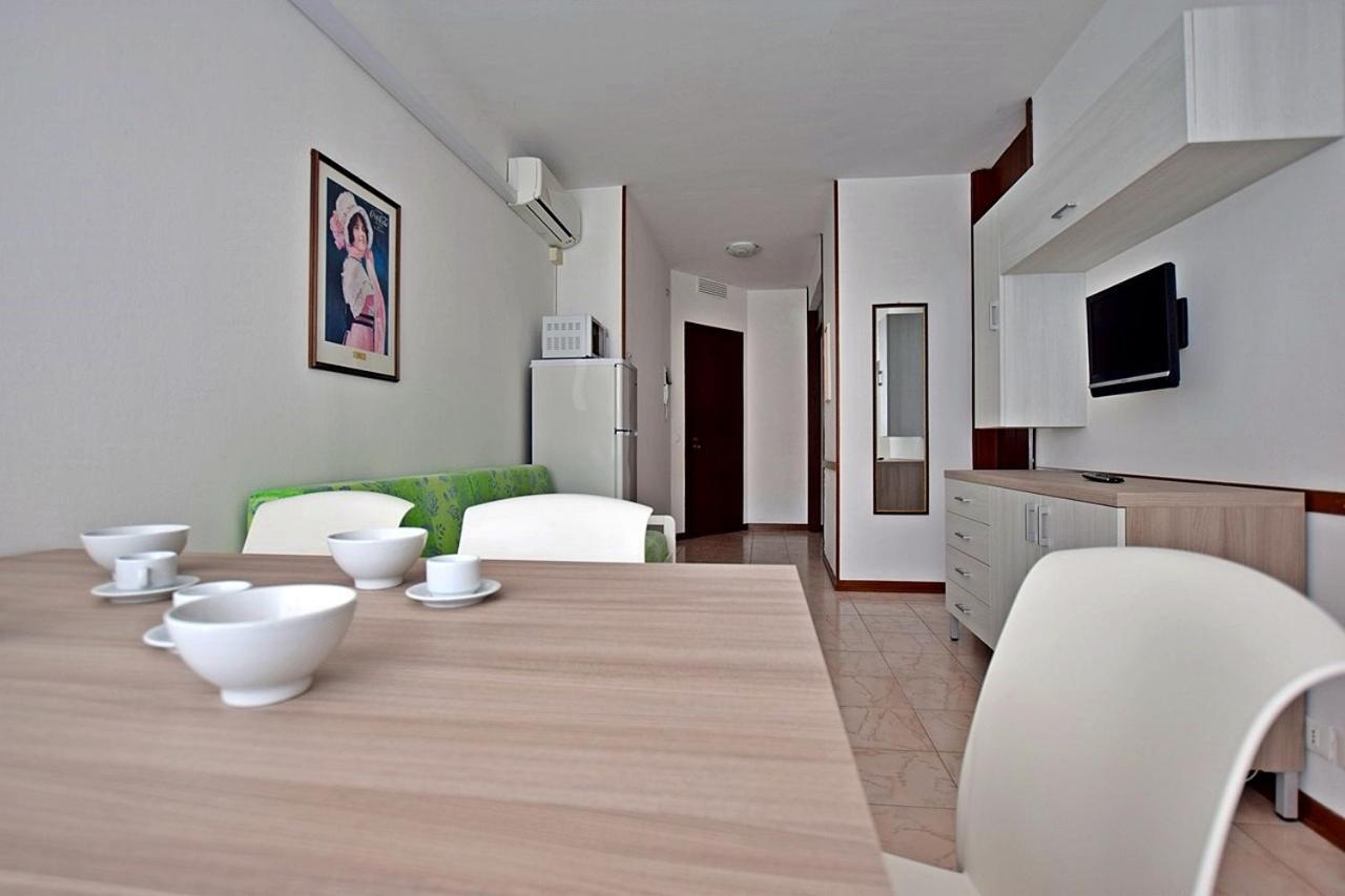 Condominio Luna 1 Lignano Sabbiadoro Luaran gambar