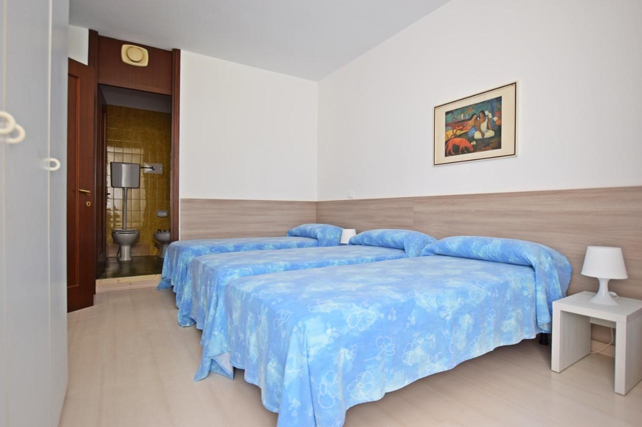 Condominio Luna 1 Lignano Sabbiadoro Luaran gambar