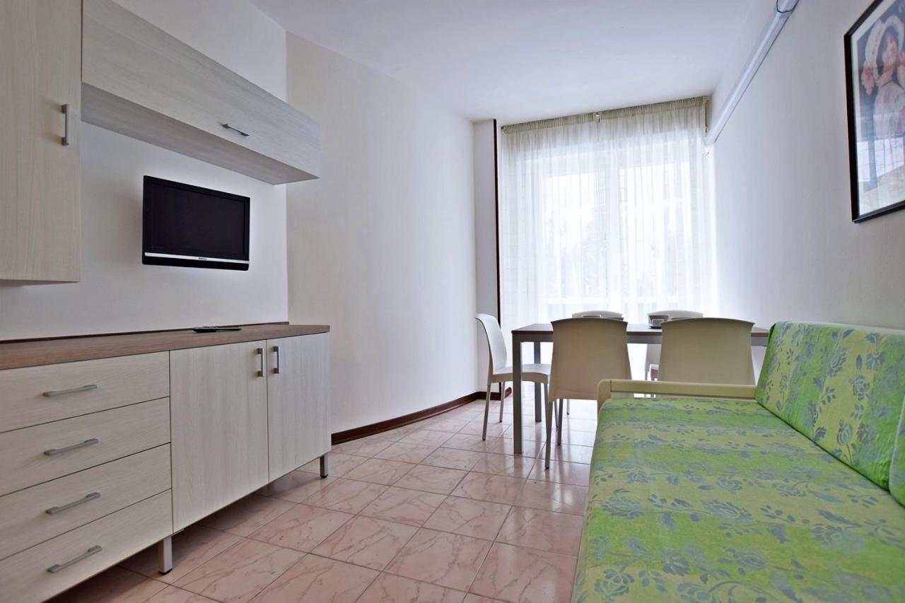 Condominio Luna 1 Lignano Sabbiadoro Luaran gambar