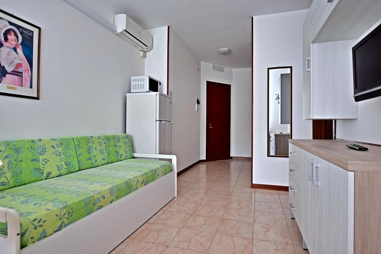Condominio Luna 1 Lignano Sabbiadoro Luaran gambar